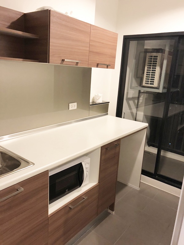 ขาย/ให้เช่า เดอะ ทรี อินเตอร์เชนจ์ 35.5 ตร.ม. 1 ห้องนอน เช่า 11,000 บ/ด ขาย 3.3 ล.