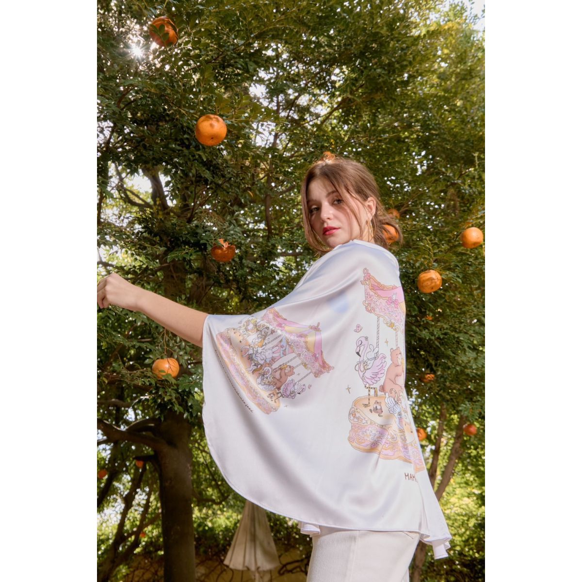 Mamabella ผ้าคลุมให้นม สำหรับคุณแม่ Nursing Cover