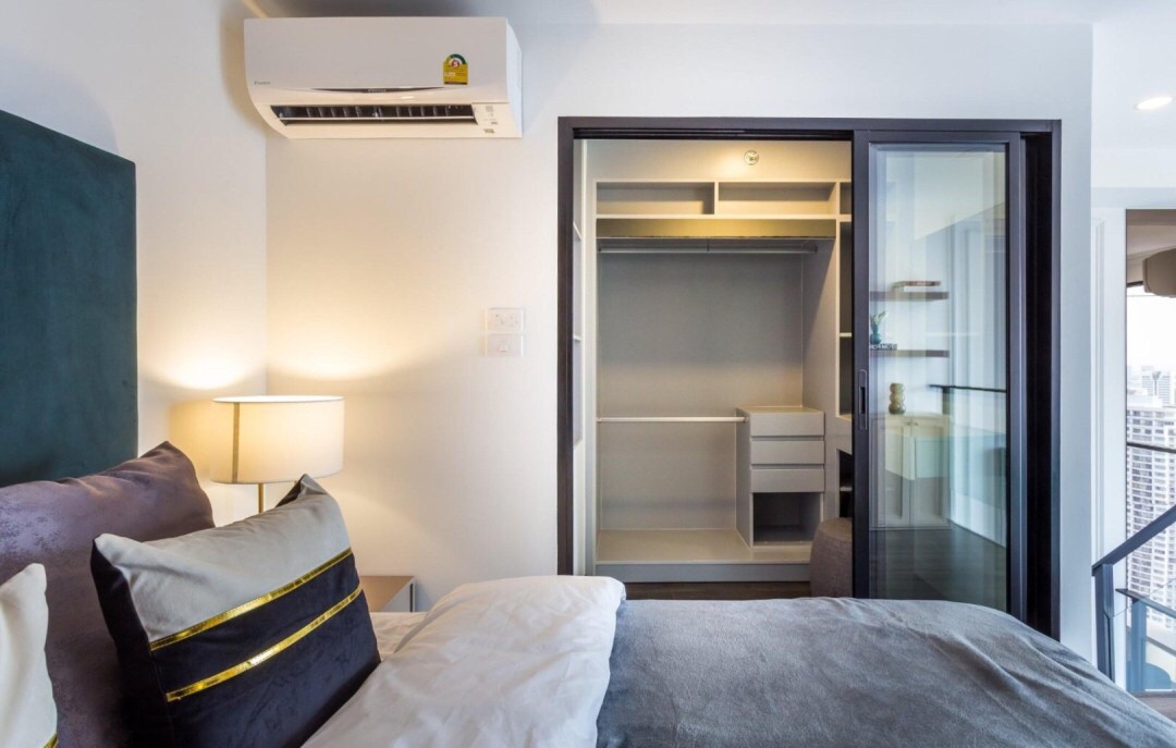 ให้เช่า ไนท์บริดจ์ สเปซ รัชโยธิน 38 ตร.ม Duplex 1 ห้องนอน ราคา 35,000 บาท/เดือน