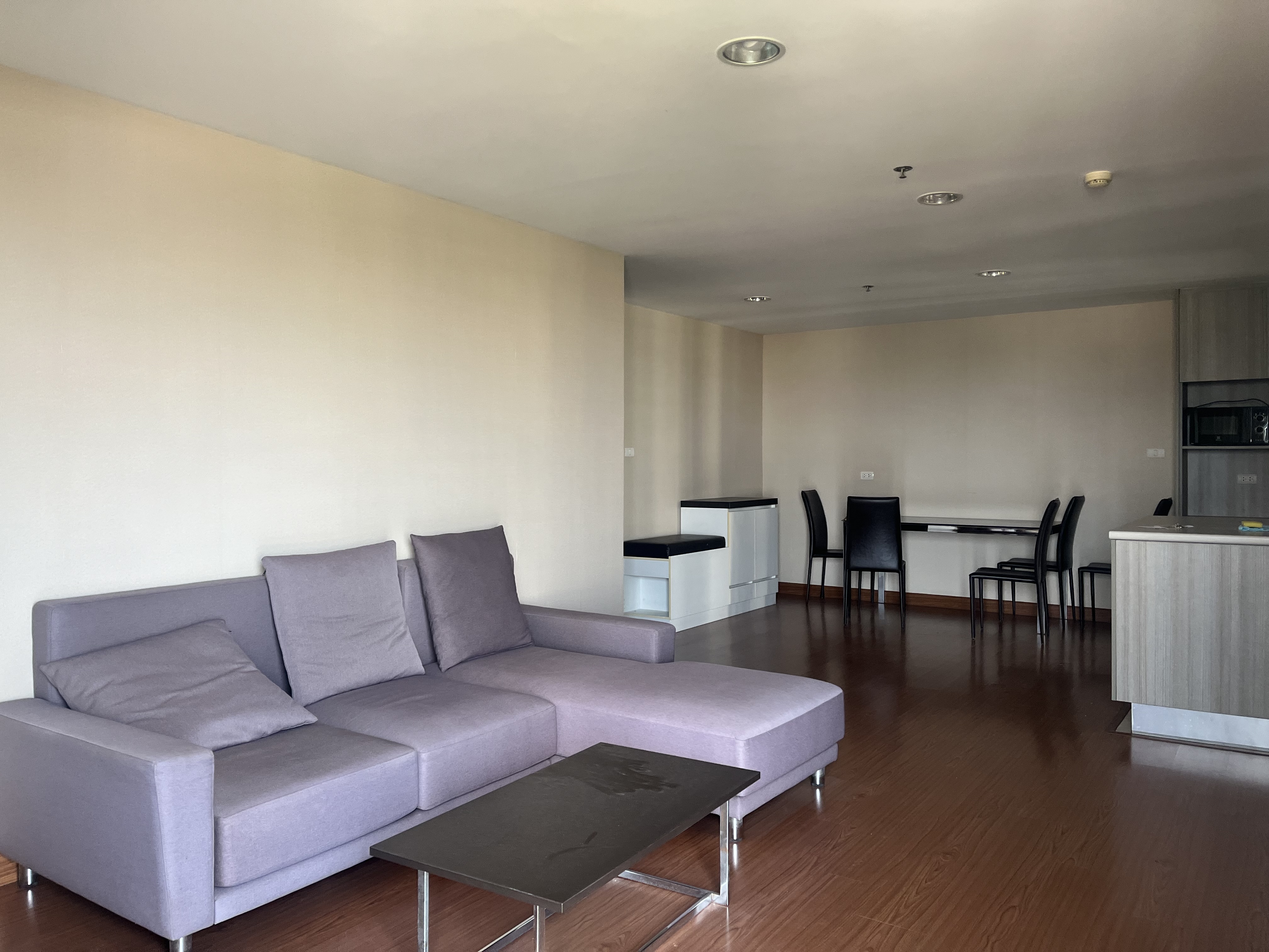 ขายคอนโด เบลล์ แกรนด์ พระราม 9 พื้นที่ 77 ตร.ม. 2 ห้องนอน ขาย 6.7 ล้า