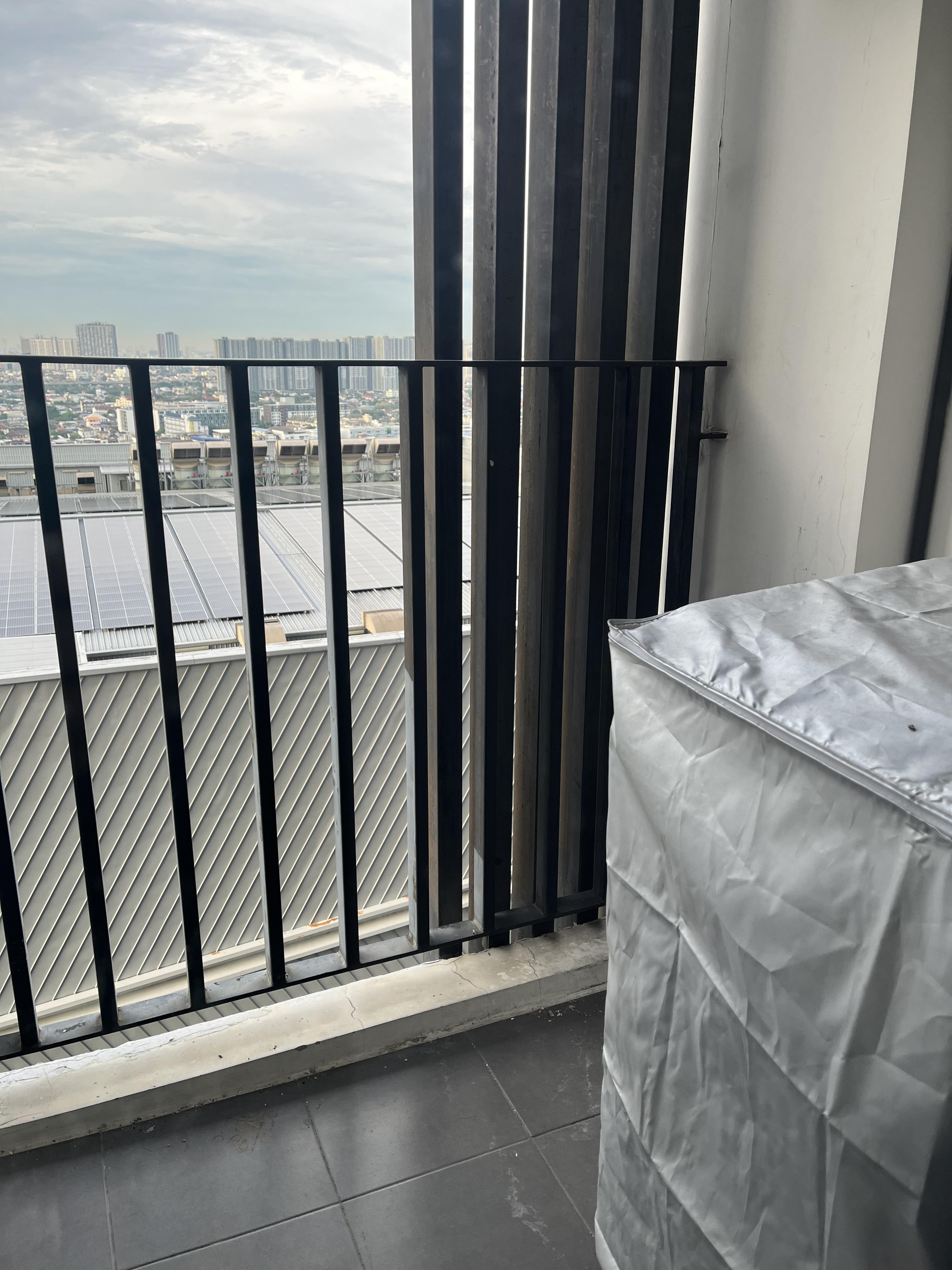 ให้เช่าคอนโด เดอะ ทรี อินเตอร์เชนจ์ พื้นที่ 30 ตร.ม. 1 ห้องนอน เช่า 10,000 บ/ด