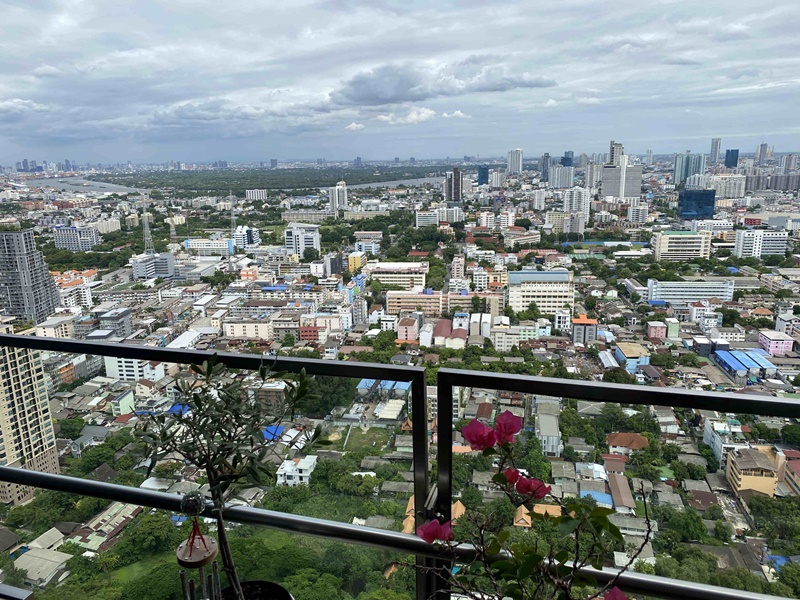 ขายคอนโด เดอะ เม็ท 198 ตร.ม. 3 ห้องนอน ขาย 42.5 ล้านบาท