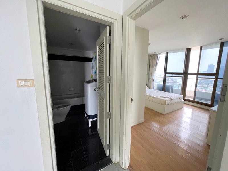 ขายคอนโด ศุภาลัย เพลส สุขุมวิท 39 พื้นที่ 123 ตรม. 2 ห้องนอน ขาย 8 ล้านบาท