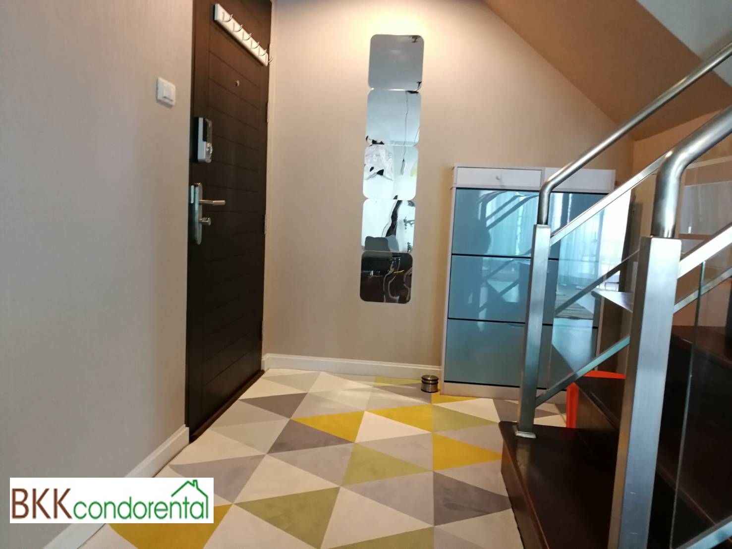 ให้เช่าคอนโด เบลล์ แกรนด์ พระราม 9 พื้นที่ 108 ตร.ม. 3 ห้องนอน เช่า 90,000 บ/ด