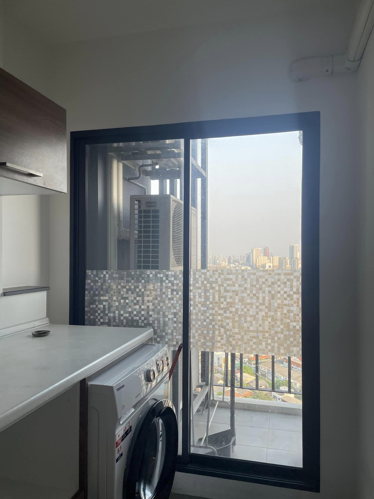 ให้เช่าคอนโด เดอะ ทรี อินเตอร์เชนจ์ พื้นที่ 64 ตร.ม. 2 ห้องนอน 2ห้องน้ำ ชั้นสูง