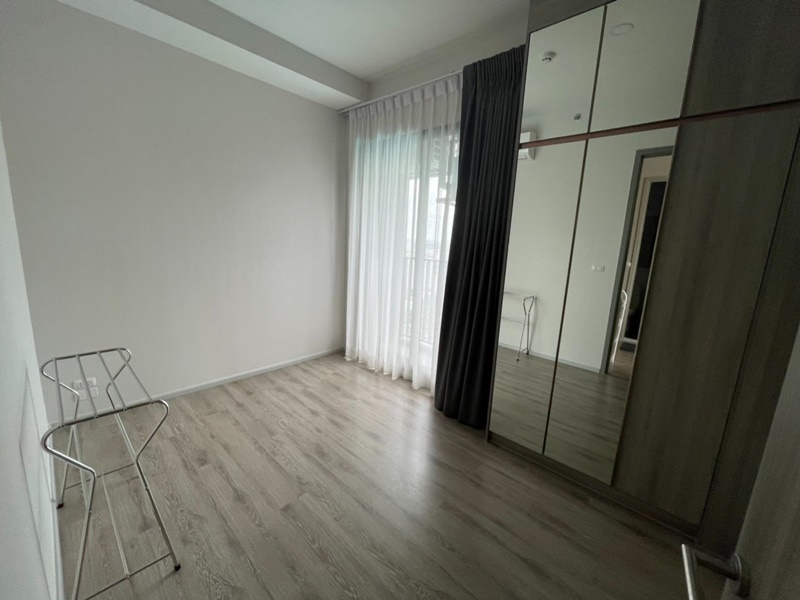 ขาย/ให้เช่า ไนท์บริดจ์ ไพร์ม รัชโยธิน 55 ตร.ม. 2 ห้องนอน. เช่า 38,000 บาท ขาย 11.8 ล้าน