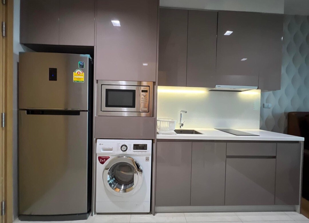 ให้เช่าคอนโด ไฮด์ สุขุมวิท 13 พื้นที่ 31 ตรม. 1 ห้องนอน ราคาเช่า 25,000 บาท/เดือน