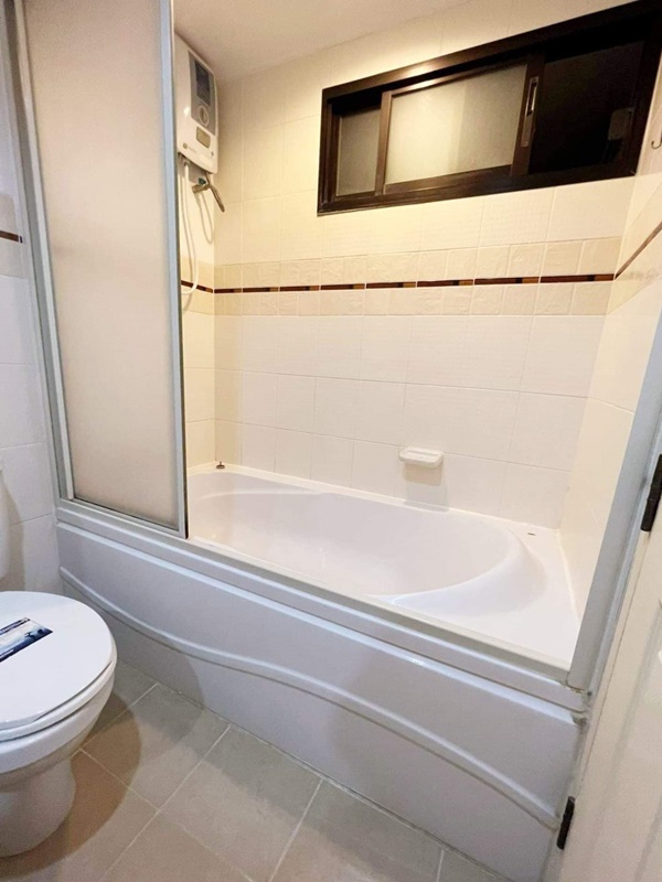 ให้เช่า ลุมพินี เพลส พหล-สะพานควาย 40 ตร.ม. 1 ห้องนอน 13,000 บ/ด