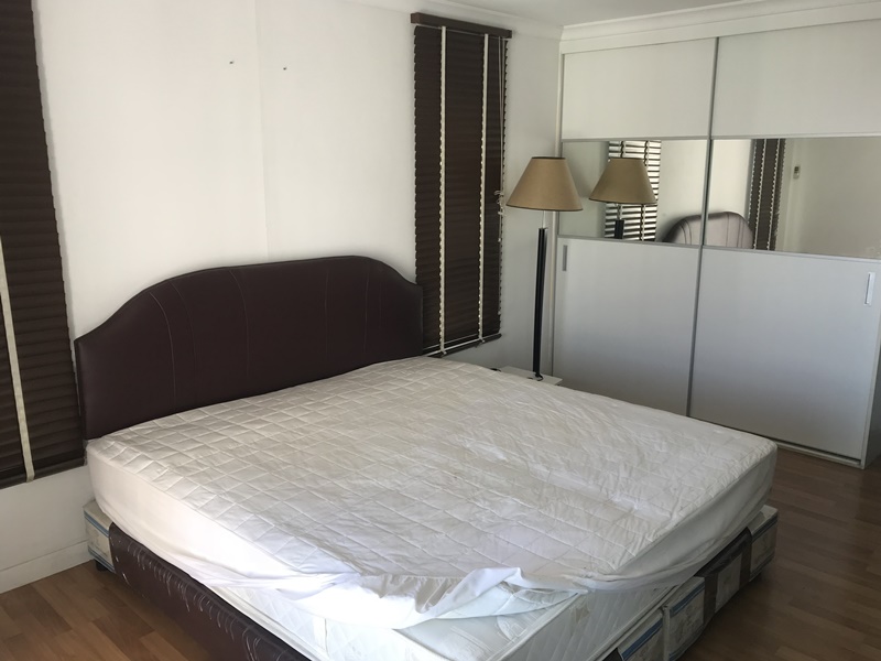 ให้เช่าคอนโด ลุมพินี เพลส พระราม 9 พื้นที่ 75 ตร.ม. 2 ห้องนอน เช่า 28,000 บ/ด