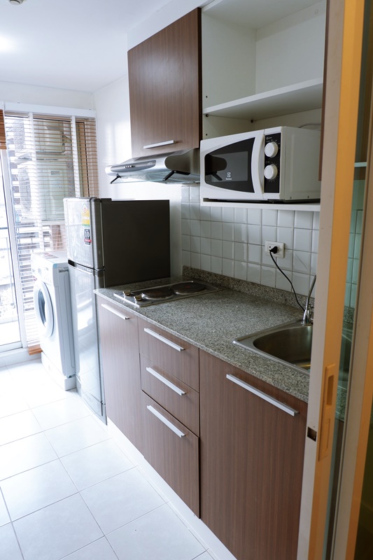 ให้เช่าคอนโด ซีนิธ เพลส แอท สุขุมวิท พื้นที่ 42.16 ตร.ม. 1 ห้องนอน เช่า 15,000 บ/ด