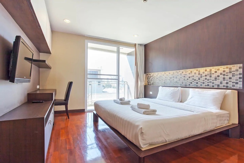 ให้เช่าคอนโด ดับเบิ้ล ทรี เรสซิเด้นซ์ พื้นที่ 165 ตร.ม. 2 ห้องนอน เช่า 40,000 บ/ด