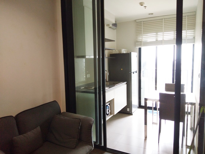 ให้เช่าคอนโด เดอะ เบส พาร์ค เวสต์ พื้นที่ 32 ตร.ม. 1 ห้องนอน เช่า 11,000 บ/ด