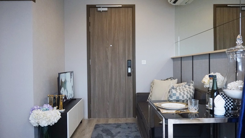 ให้เช่าคอนโด ไอดีโอ โมบิ อโศก พื้นที่ 28 ตร.ม. ห้องสตูดิโอ เช่า 16,000 บ/ด ลดเหลือ 14,000 บ/ด