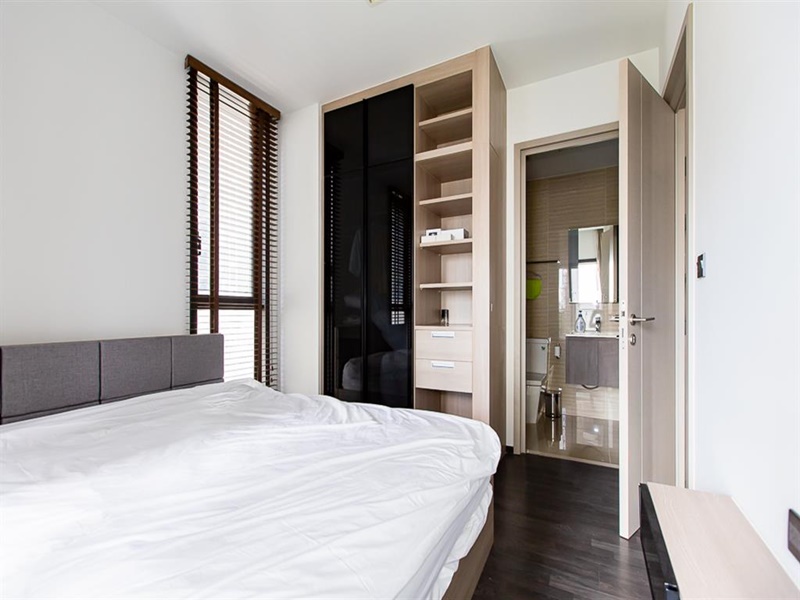 ให้เช่าคอนโด เดอะ ไลน์ อโศก-รัชดา พื้นที่ 34.8 ตร.ม. 1 ห้องนอน เช่า 18,000 บ/ด