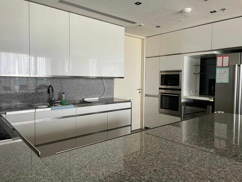 SOLD OUT ให้เช่าคอนโด เดอะ เม็ท 196 ตร.ม. 3 ห้องนอน เช่า 120,000 บ/ด