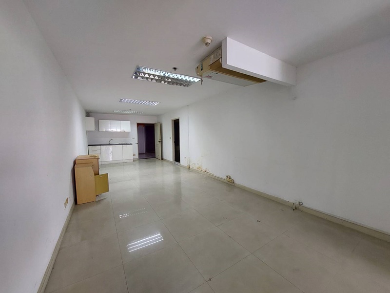 ขายคอนโด สเตท ทาวเวอร์ คอนโดมิเนียม 68 ตรม. 2 ห้องนอน ขาย 12.5 ล้านบาท