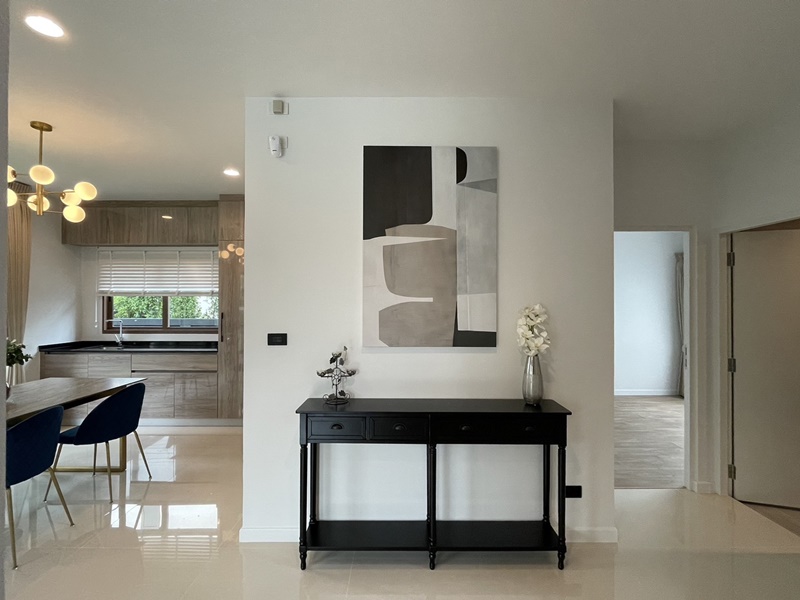 ให้เช่าบ้านเดี่ยว 2 ชั้น ย่านบางกะปิ พื้นที่ 196 ตรม. 4 ห้องนอน เช่า 120,000 บ/ด