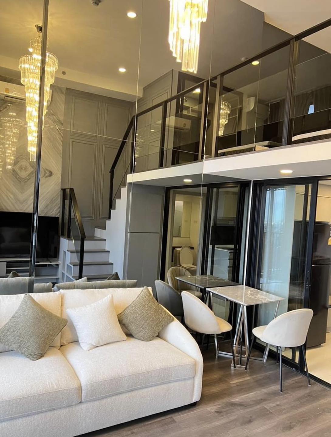 ให้เช่า ไนท์บริดจ์ สเปซ รัชโยธิน 37ตร.ม Duplex 1 ห้องนอน ราคา 26,000 บาท/เดือน