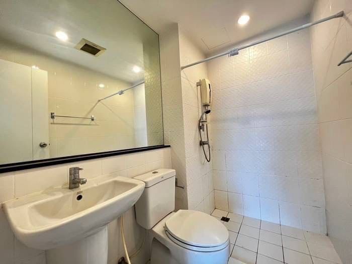 ให้เช่า เดอะ ทรี อินเตอร์เชนจ์ พื้นที่ 35 ตร.ม. 1 ห้องนอน เช่า 12,200 บ/ด