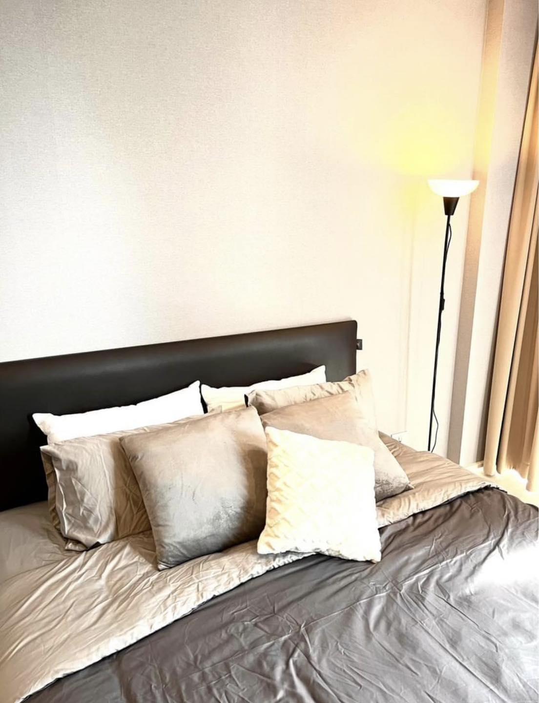 ให้เช่าคอนโด โนเบิล เพลินจิต พื้นที่ 55 ตร.ม 1 ห้องนอน ทิศใต้ ราคา 45,000 บาท/เดือน