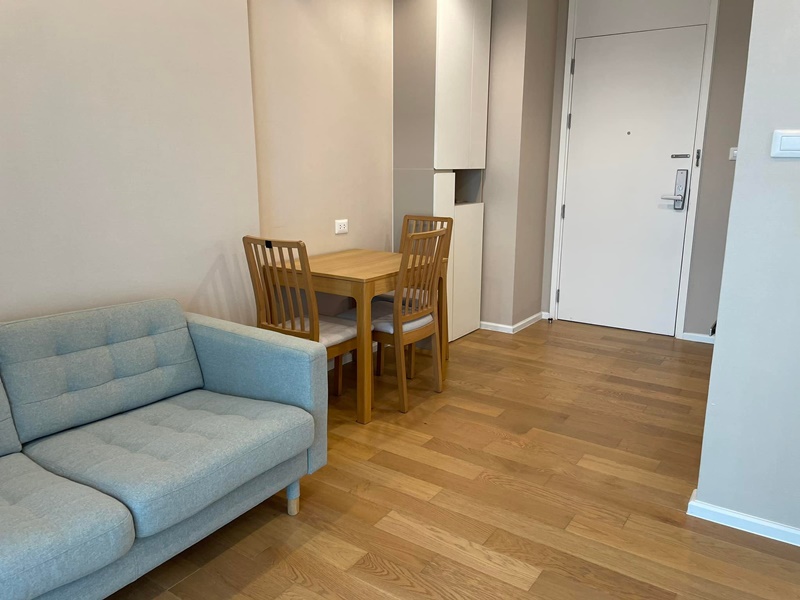 ให้เช่าคอนโด เดอะ เซนต์ เรสิเดนเซส พื้นที่ 37 ตร.ม. 1 ห้องนอน เช่า 16,000 บาท/เดือน