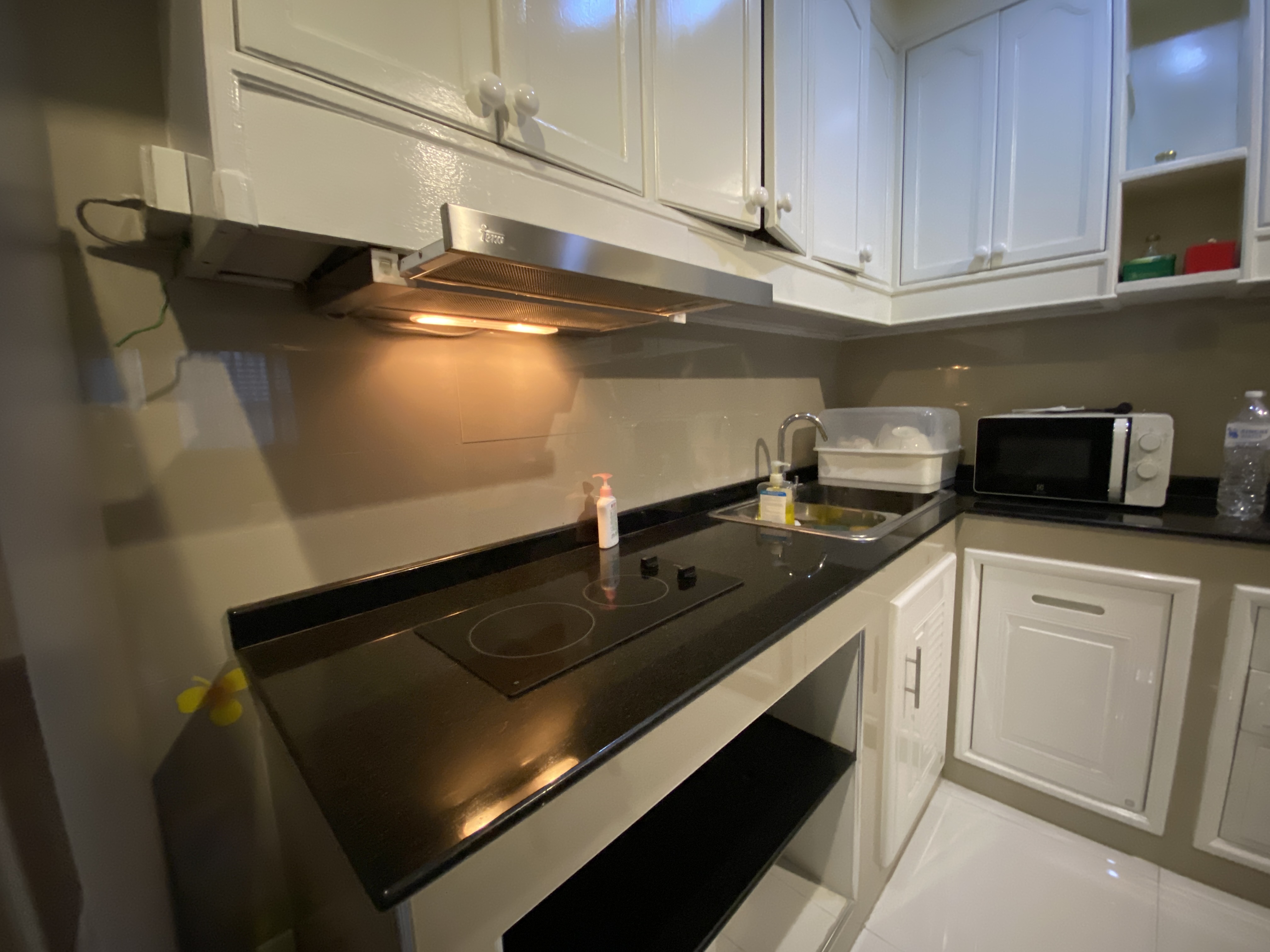 ให้เช่าคอนโด สราญใจ แมนชั่น พื้นที่ 65 ตร.ม. 1 ห้องนอน 22,000 B