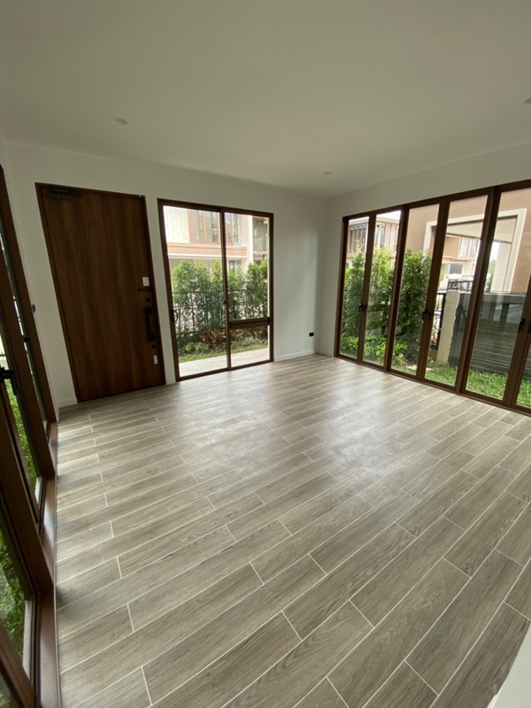 ขาย/ให้เช่าบ้านเดี่ยว 2 ชั้น ย่านบางกะปิ 77 ตรว. 4 ห้องนอน เช่า 300,000 บ/ด ขาย 32 ล.