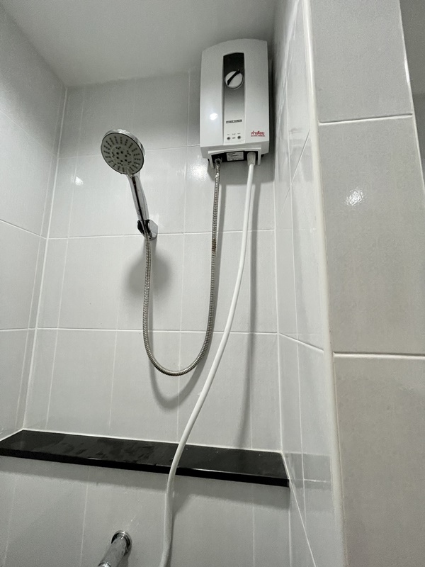 ให้เช่าคอนโด อัสสกาญจน์ เพลส ศรีนครินทร์ พื้นที่ 28.6 ตร.ม. 1 ห้องนอน เช่า 8,700 บ/ด