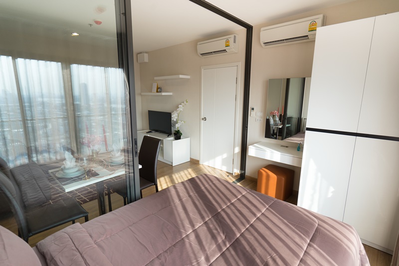 ให้เช่าคอนโด เดอะ ทรี ริโอ้ บางอ้อ พื้นที่ 30 ตร.ม. 1 ห้องนอน เช่า 11,000 บ/ด