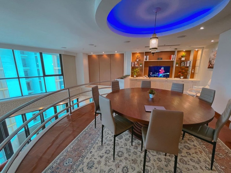 ให้เช่าคอนโด รีเจ้นท์ รอยัล เพลส 1 พื้นที่ 230 ตรม. 4 ห้องนอน เช่า 120,000 บาท/เดือน