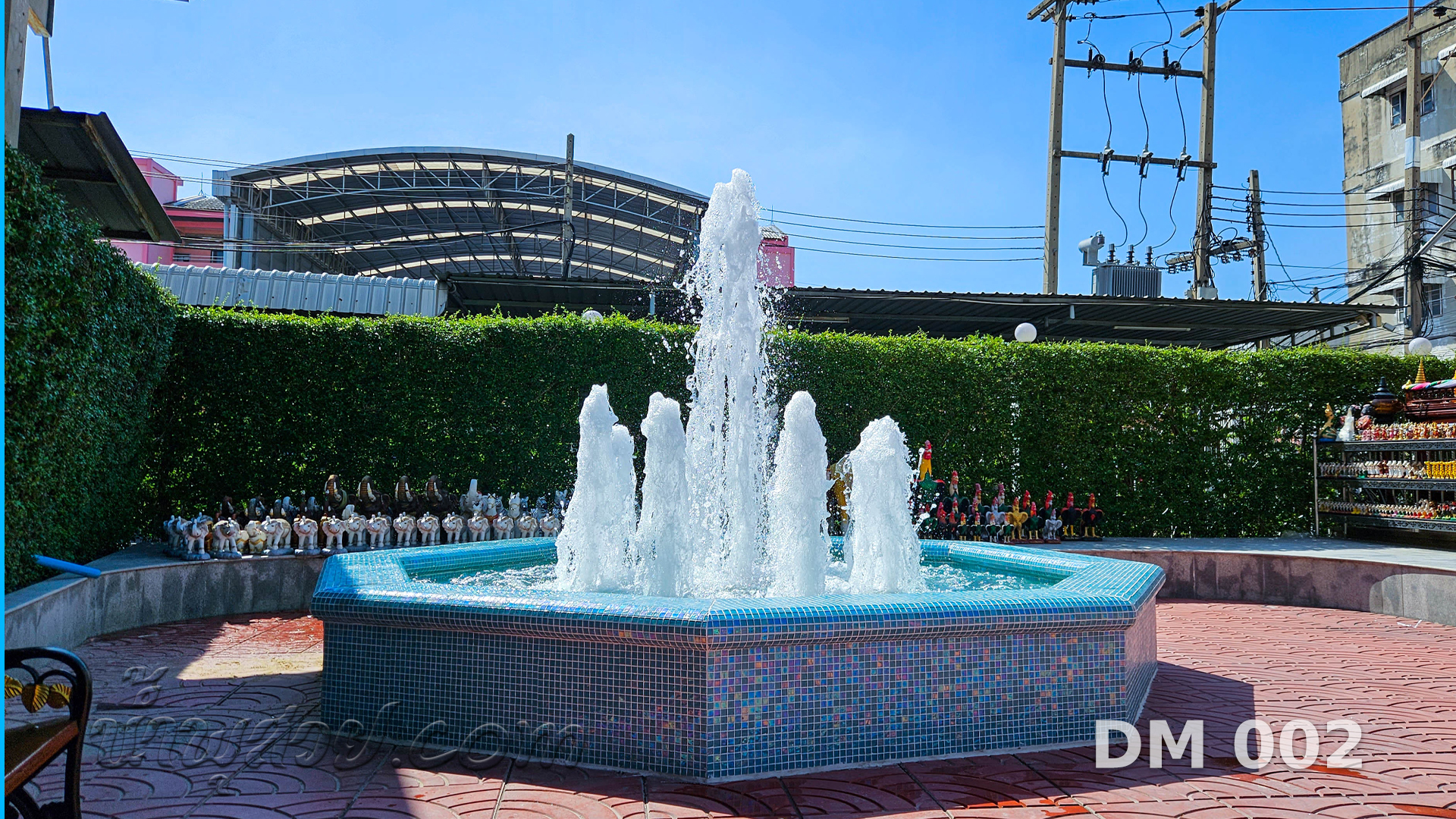 น้ำพุต้นสน ตลาดสี่มุมเมือง ปทุมธานี