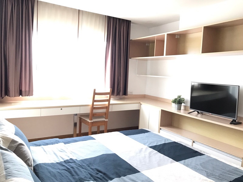 ขายคอนโด เรสซิเดนซ์ 52 พื้นที่ 35 ตร.ม. 1 ห้องนอน ขาย 3 ล้านบาท