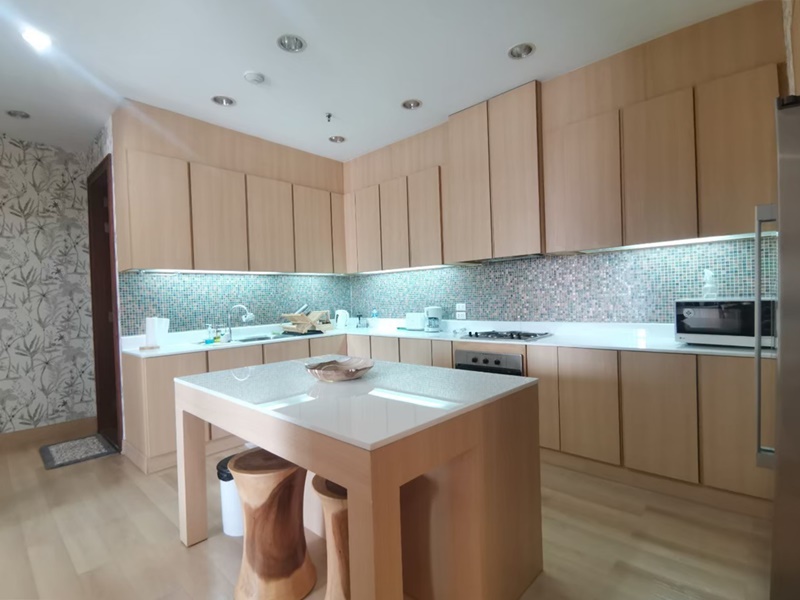 ให้เช่าคอนโด ซิตี้ สมาร์ท สุขุมวิท18 พื้นที่ 160 ตร.ม. 2 ห้องนอน ให้เช่า 70,000 บ/ด