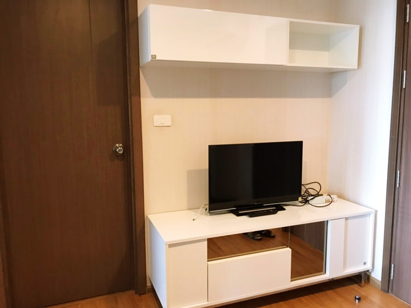 ขาย/ให้เช่า เดอะ เบส สุขุมวิท 77 พื้นที่ 30 ตร.ม. 1 ห้องนอน เช่า14,000 บ/ด ขาย 3.3 ล.