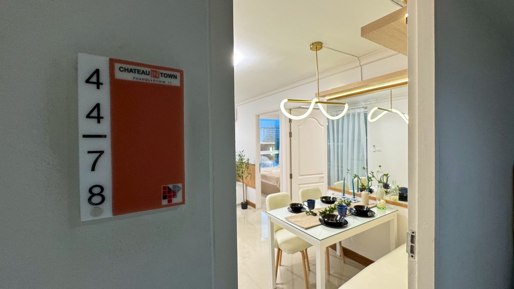 เช่า คอนโด ชาโตว์ อินทาวน์ พหลโยธิน 11 พื้นที่ 45 ตร.ม. 2 ห้องนอน 1 ห้องนอน ราคา 30,000 บาท