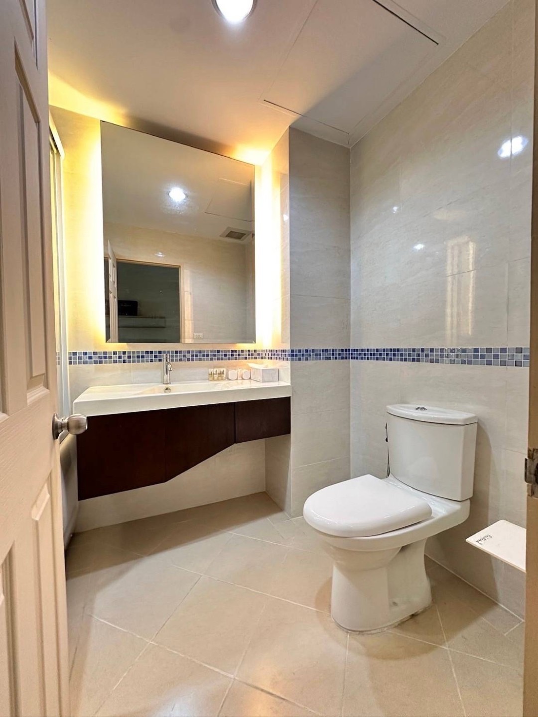 ไลฟ์ พหล อารีย์ 42 ตรม 1 Bed 1 Bath เช่าเดือนละ 16,500 บาท