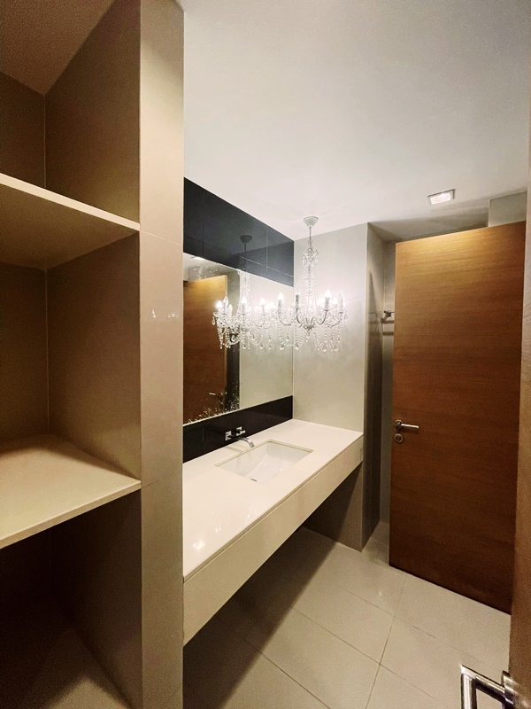 ให้เช่าคอนโด ริทึ่ม รัชดา-ห้วยขวาง พื้นที่ 46 ตร.ม. 1 ห้องนอน เช่า 20,000 บ/ด