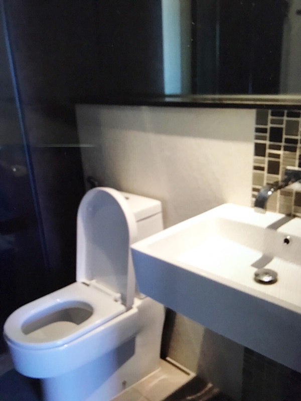 ให้เช่าคอนโดเออร์บาโน่ แอบโซลูท สาทร–ตากสิน 38 ตร.ม. 1 ห้องนอน เช่า 17,000 บ/ด