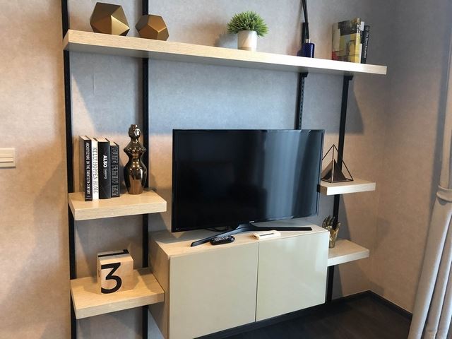 ให้เช่าคอนโด เอดจ์ สุขุมวิท 23 พื้นที่ 33 ตร.ม. 1 ห้องนอน เช่า 21,000 บ/ด