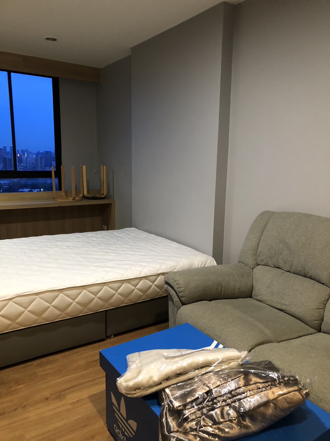 ให้เช่า เดอะ ทรี อินเตอร์เชนจ์ พื้นที่ 30 ตร.ม 1 ห้องนอน ราคา 10,000 บาท/เดือน