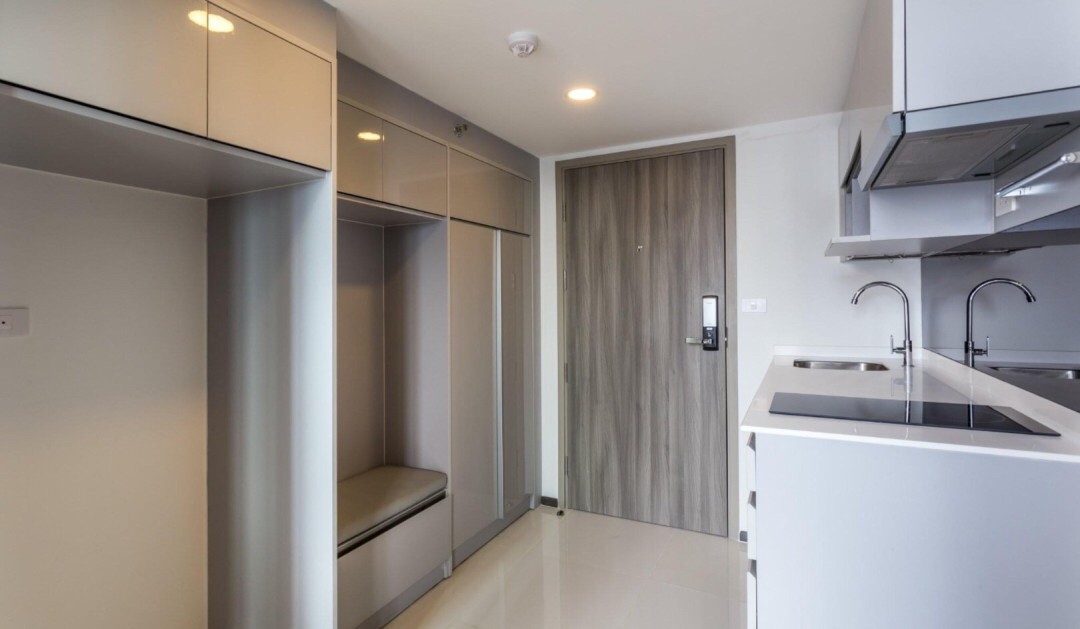 ให้เช่า ไนท์บริดจ์ สเปซ รัชโยธิน 38 ตร.ม Duplex 1 ห้องนอน ราคา 35,000 บาท/เดือน