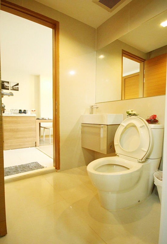 ให้เช่าคอนโด ริทึ่ม รัชดา-ห้วยขวาง พื้นที่ 46 ตร.ม. 1 ห้องนอน เช่า 22,000 บ/ด