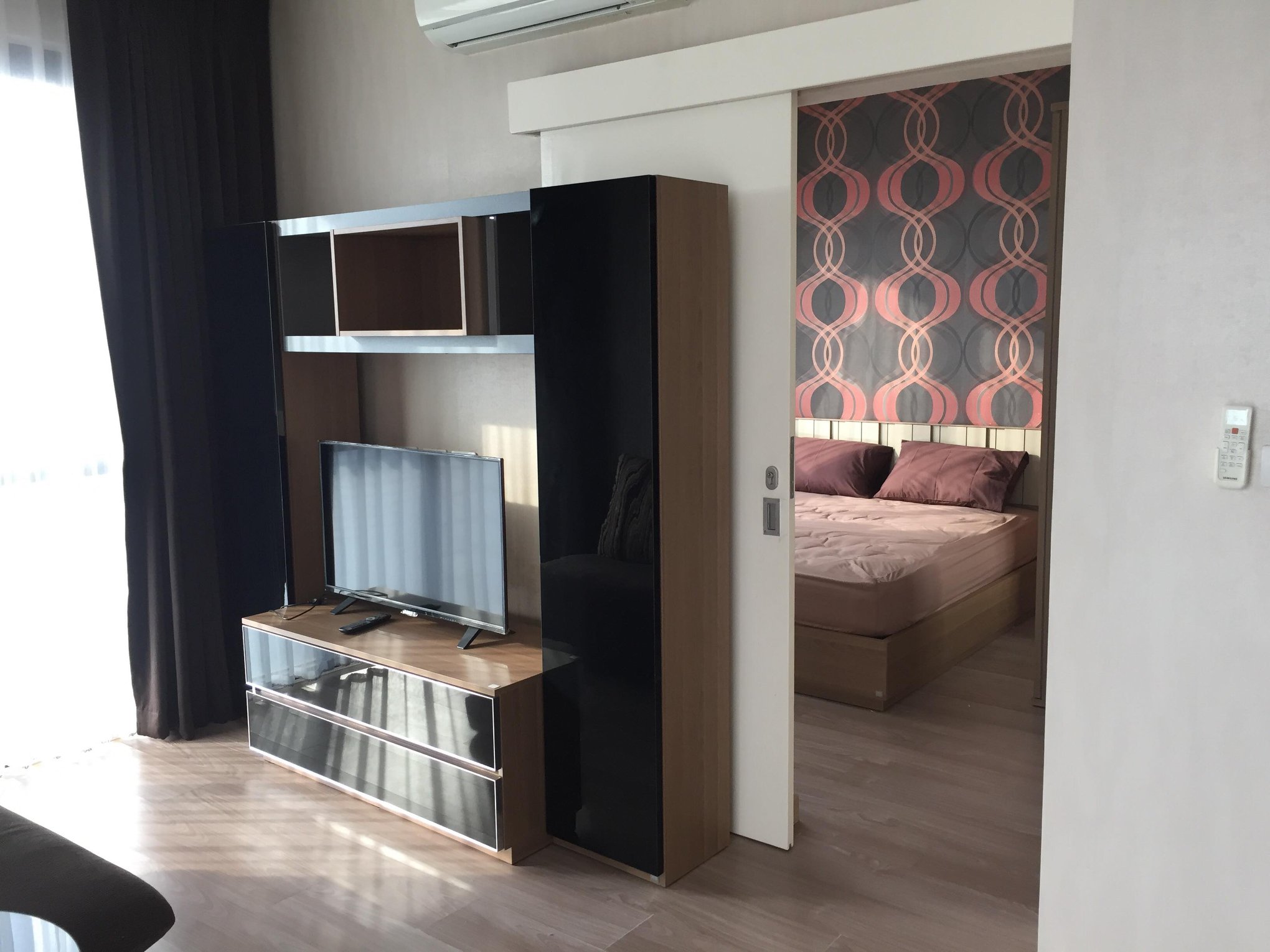 ให้เช่าคอนโด Astro แจ้งวัฒนะ 38 ตรม. ชั้น 17 วิวสระว่ายน้ำ ให้เช่า 10,000 บาท/เดือน