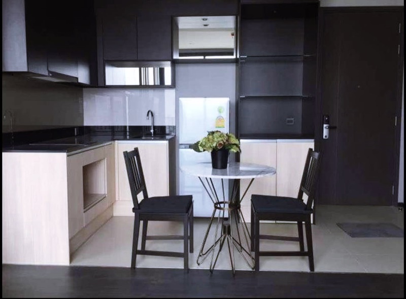 ให้เช่าคอนโด เอดจ์ สุขุมวิท 23 พื้นที่ 48 ตร.ม. 1 ห้องนอน เช่า 40,000 บ/ด