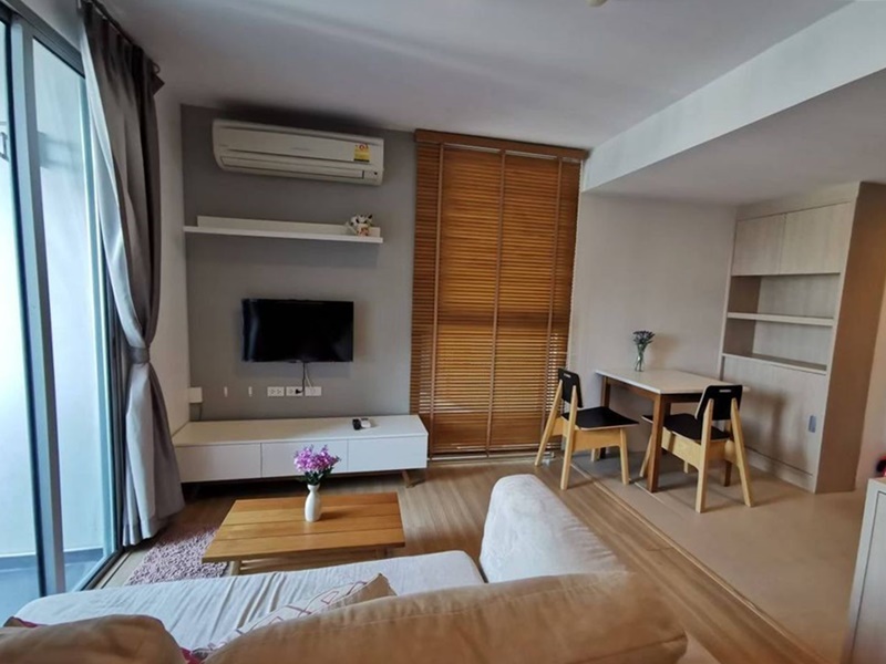 ให้เช่าคอนโด เฮ้าส์ 23 รัชดา-ลาดพร้าว 35 ตร. ม. 1 ห้องนอน เช่า 12,000 บ/ด