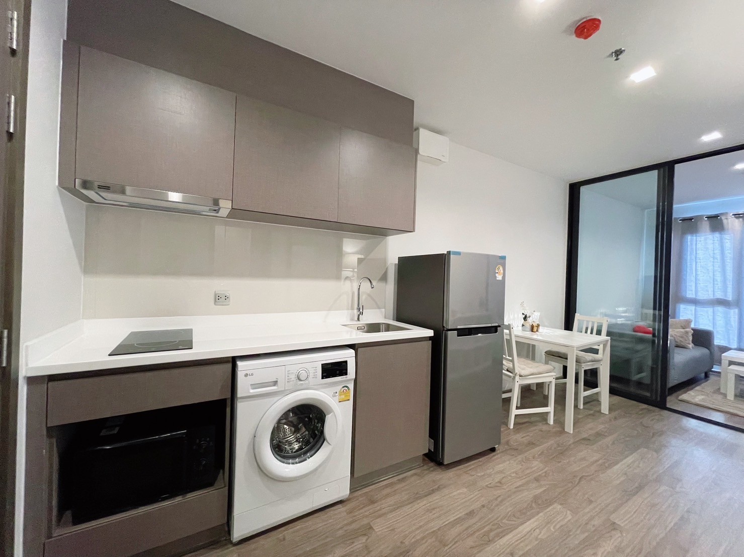 ให้เช่าคอนโด LIFE LADPRAO VALLEY 💥 -ขนาด 1 ห้องนอน 1 ห้องน้ำ พื้นที่ : 35 ตรม. Fully furnished