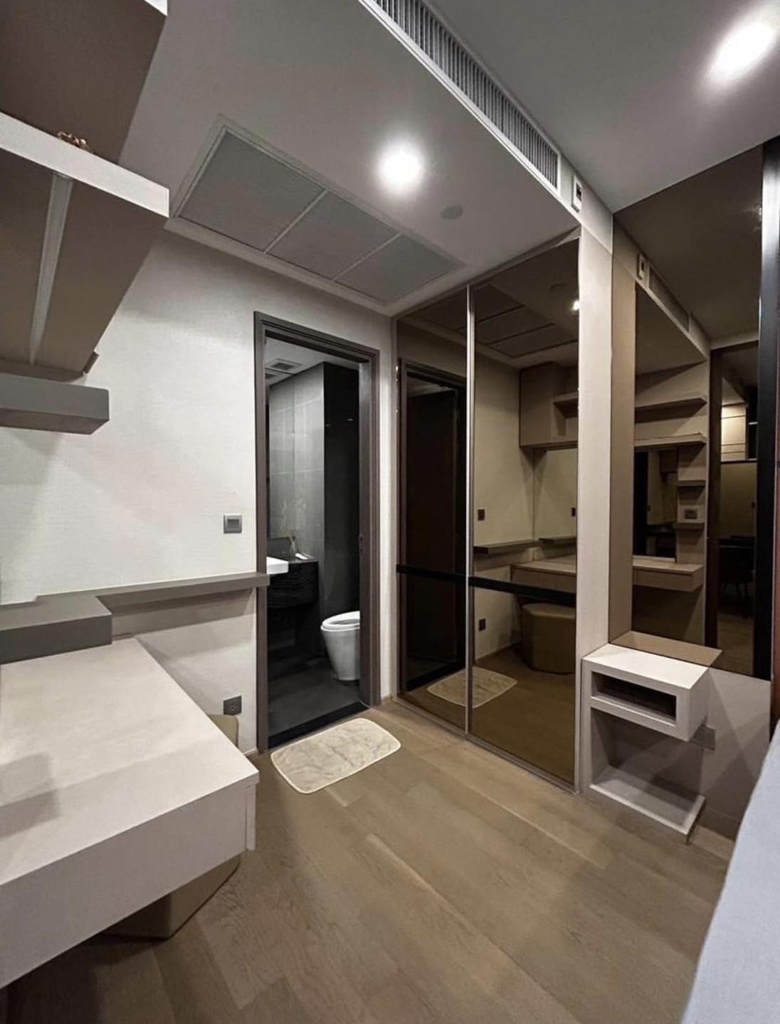 ให้เช่าคอนโด แอชตัน จุฬา สีลม พื้นที่ 35 ตร.ม. 1 ห้องนอน ราคา 28,000 บาท/เดือน