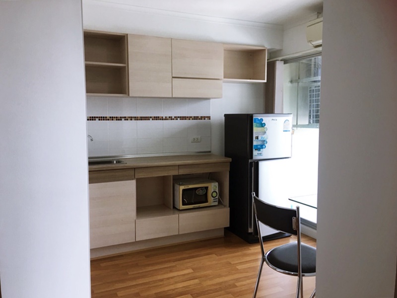 ให้เช่าคอนโด ลุมพินี เพลส รัชโยธิน พื้นที่ 28 ตร.ม. 1 ห้องนอน ให้เช่า 9,500 บ/ด