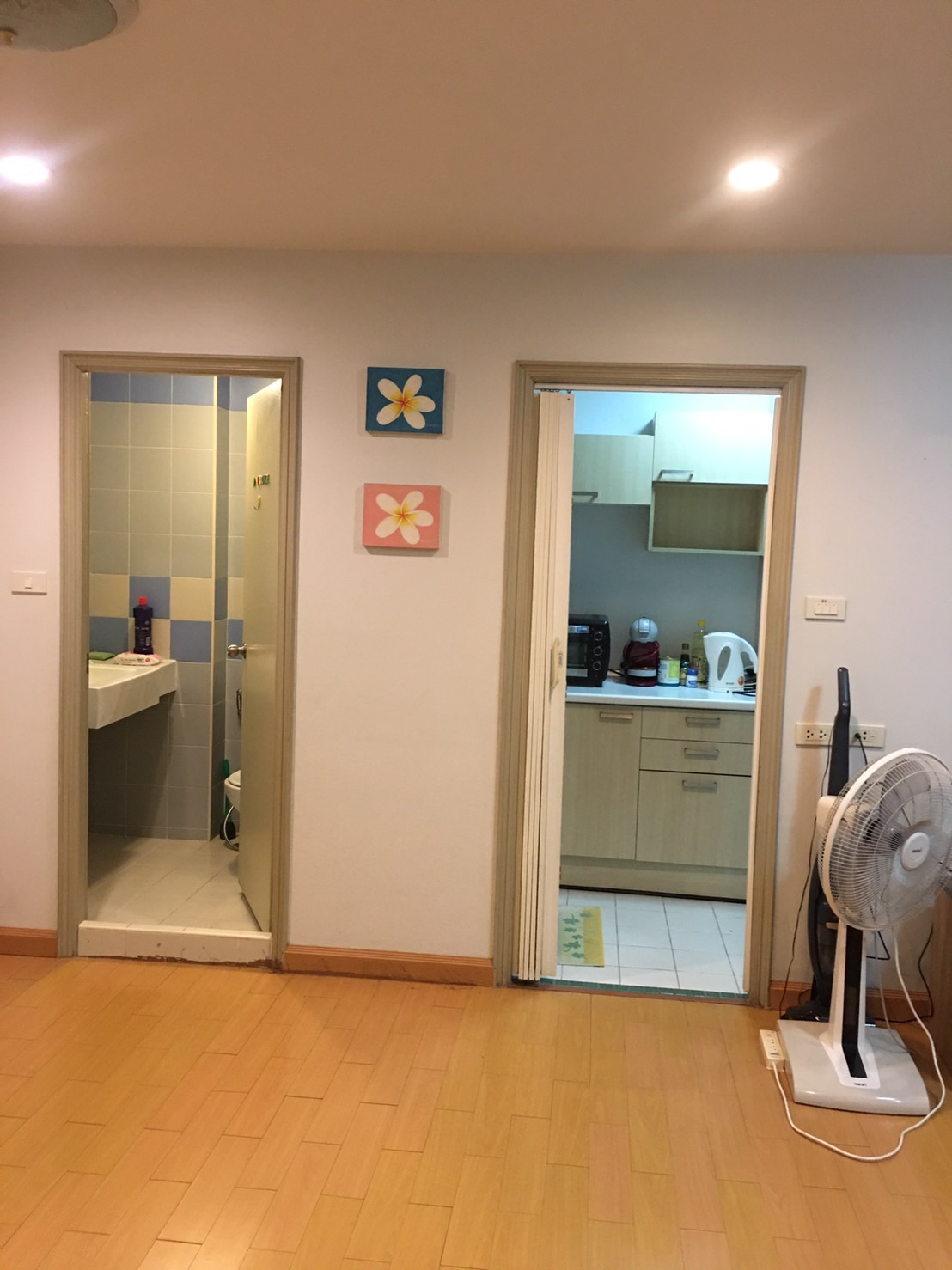 ให้เช่า ลุมพินี วิลล์ สุขุมวิท 77 แบบ 2 ห้องนอน 2 ห้องน้ำ , 1X floor , 60 ตรม มีเครื่องซักผ้า