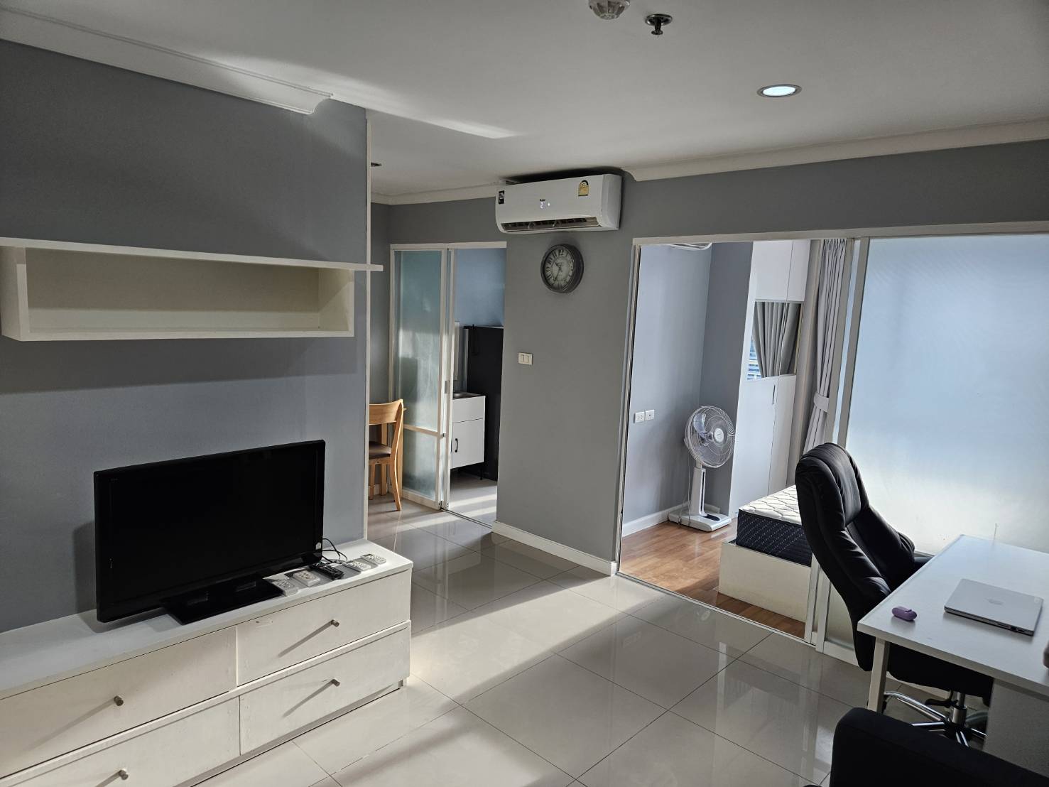 ให้เช่าคอนโด ลุมพินี เพลส พระราม 9 พื้นที่ 38 ตร.ม. 1 ห้องนอน เช่า 15,000 บ/ด